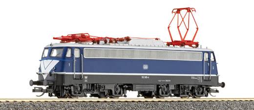 Electric locomotive BR 110.3 in special livery<br /><a href='images/pictures/Tillig/02383.jpg' target='_blank'>Full size image</a>